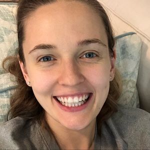 Meet your Posher, Becca